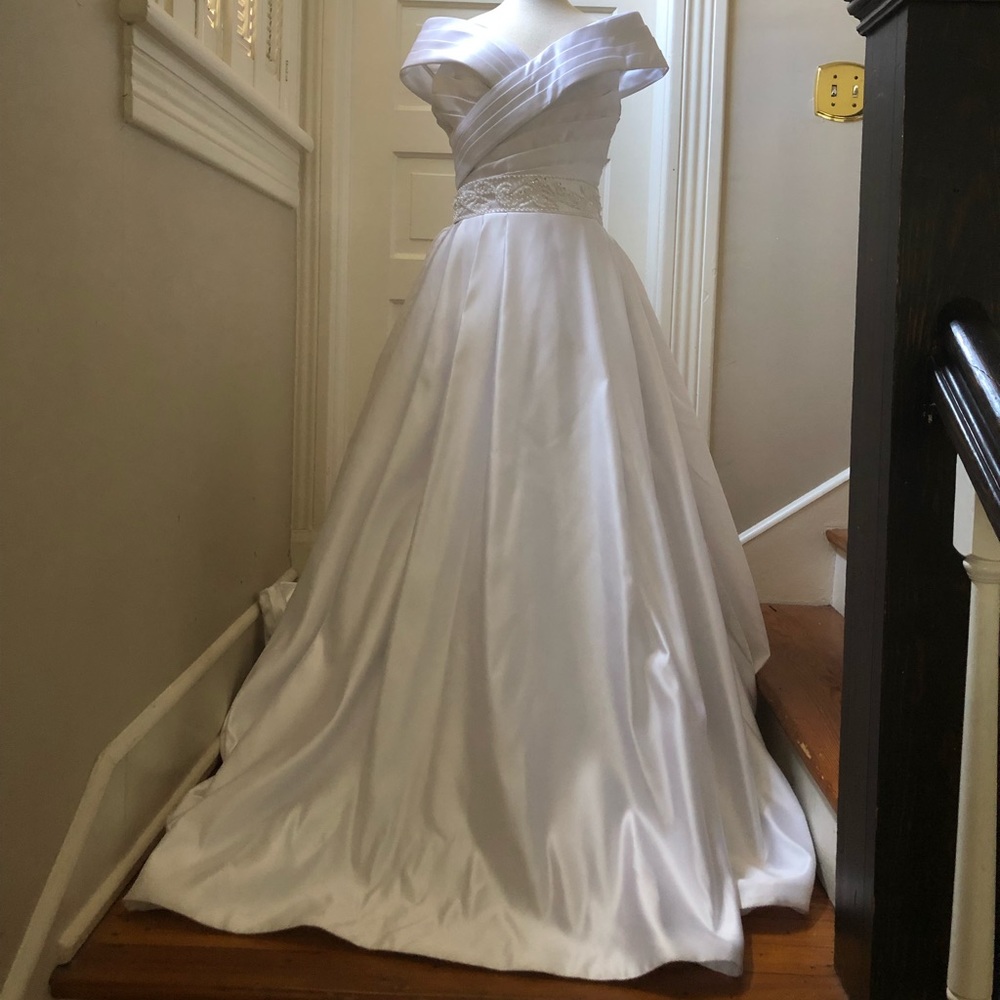Wedding/Debutante Gown